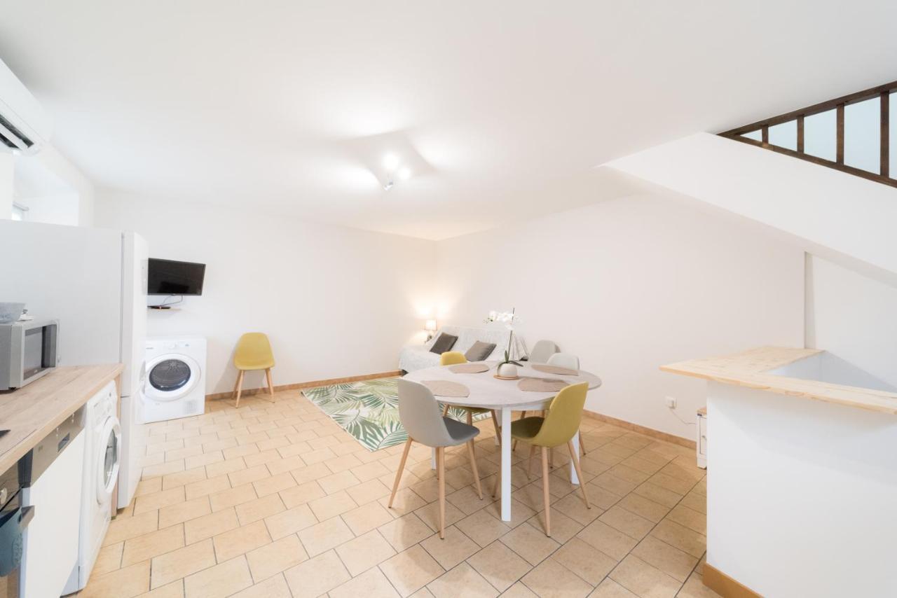 Ravissant Triplex Et Duplex Au Centre De Pont St Esprit Leilighet Eksteriør bilde